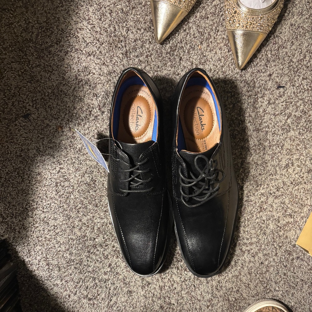 Brand new never worn Clark’s extreme comfort collection  size  10.5 in mens